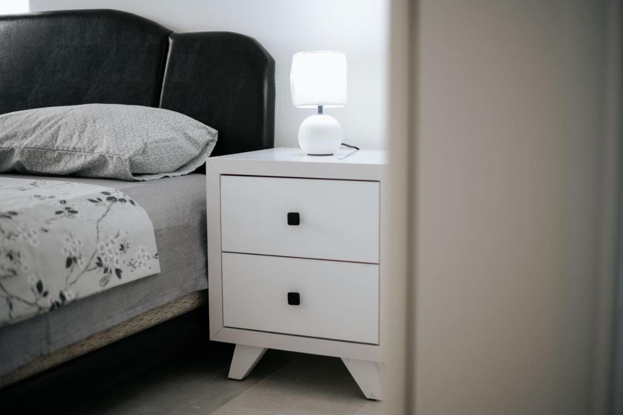 Apartmani Vittoria Bar Dış mekan fotoğraf