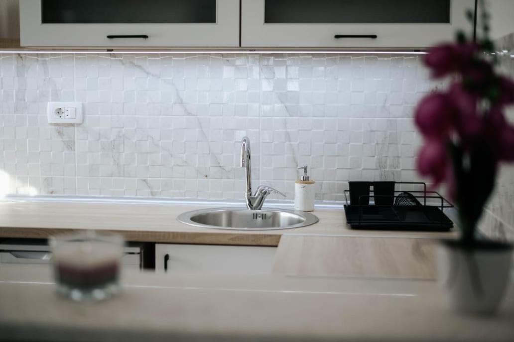 Apartmani Vittoria Bar Dış mekan fotoğraf