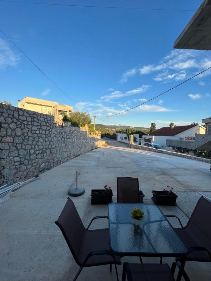 Apartmani Vittoria Bar Dış mekan fotoğraf
